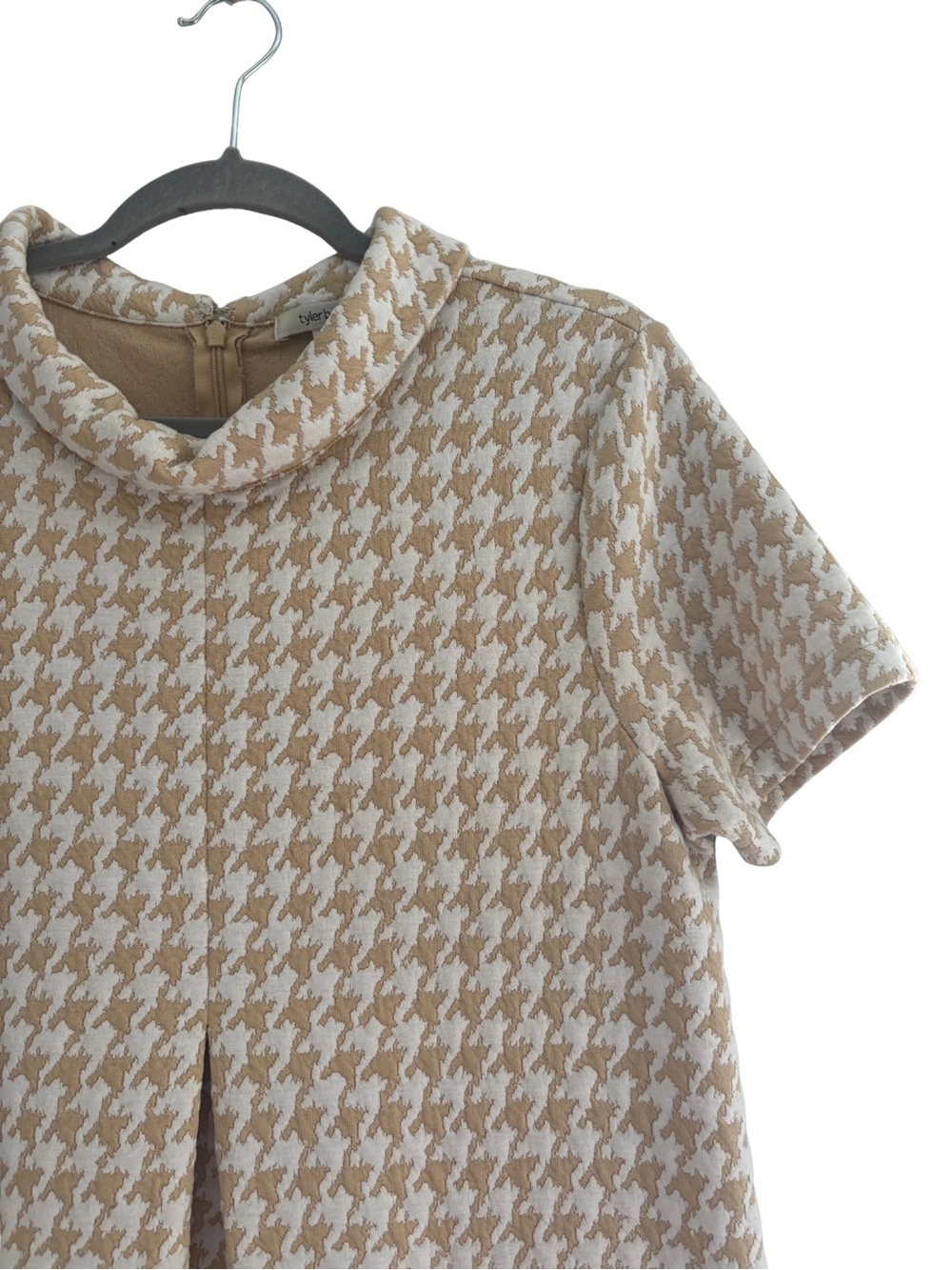 Tyler Boe Short Sleeve Houndstooth Dress - Cream & Tan - Picture 4 of 6